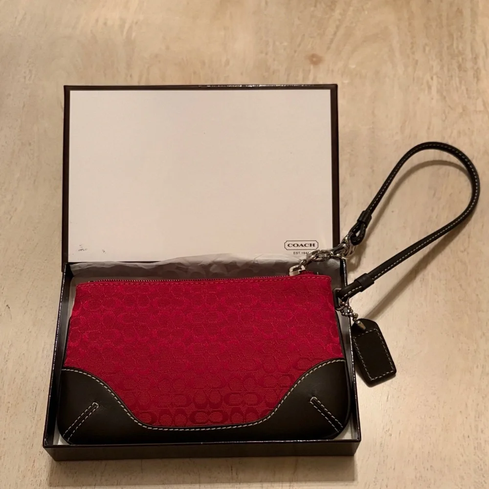 Vintage Coach Soho Wristlet - Picture 1 of 12